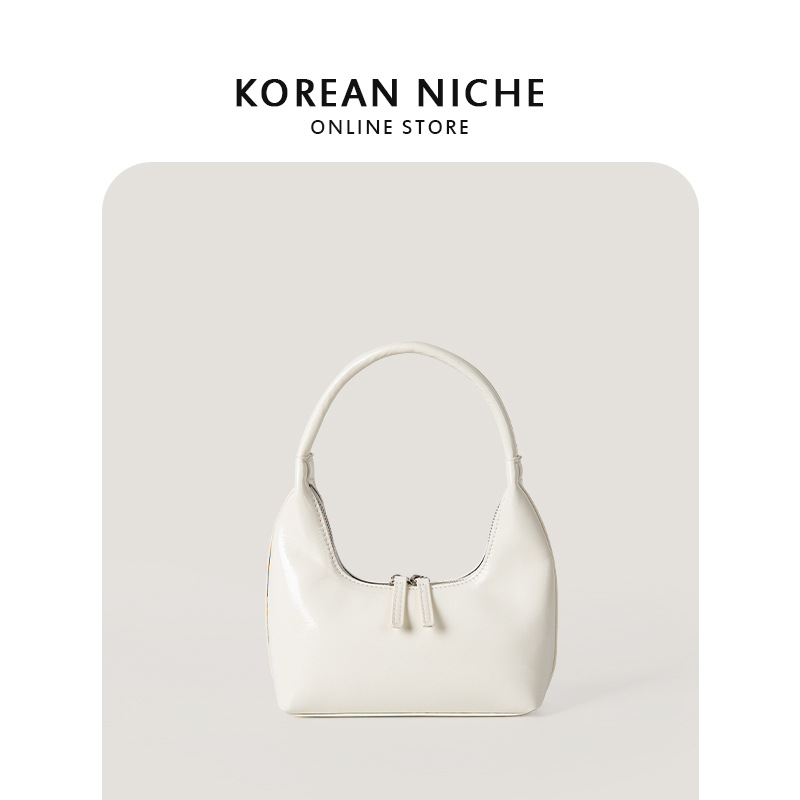 Korean niche design glossy high-end texture single shoulder underarm bag, summer fashion simple casual hand-held_voghion.com