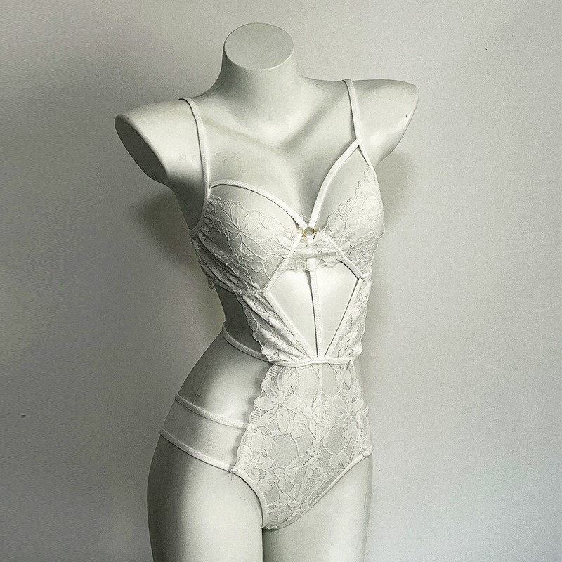 흰색 + 흰색 스타킹