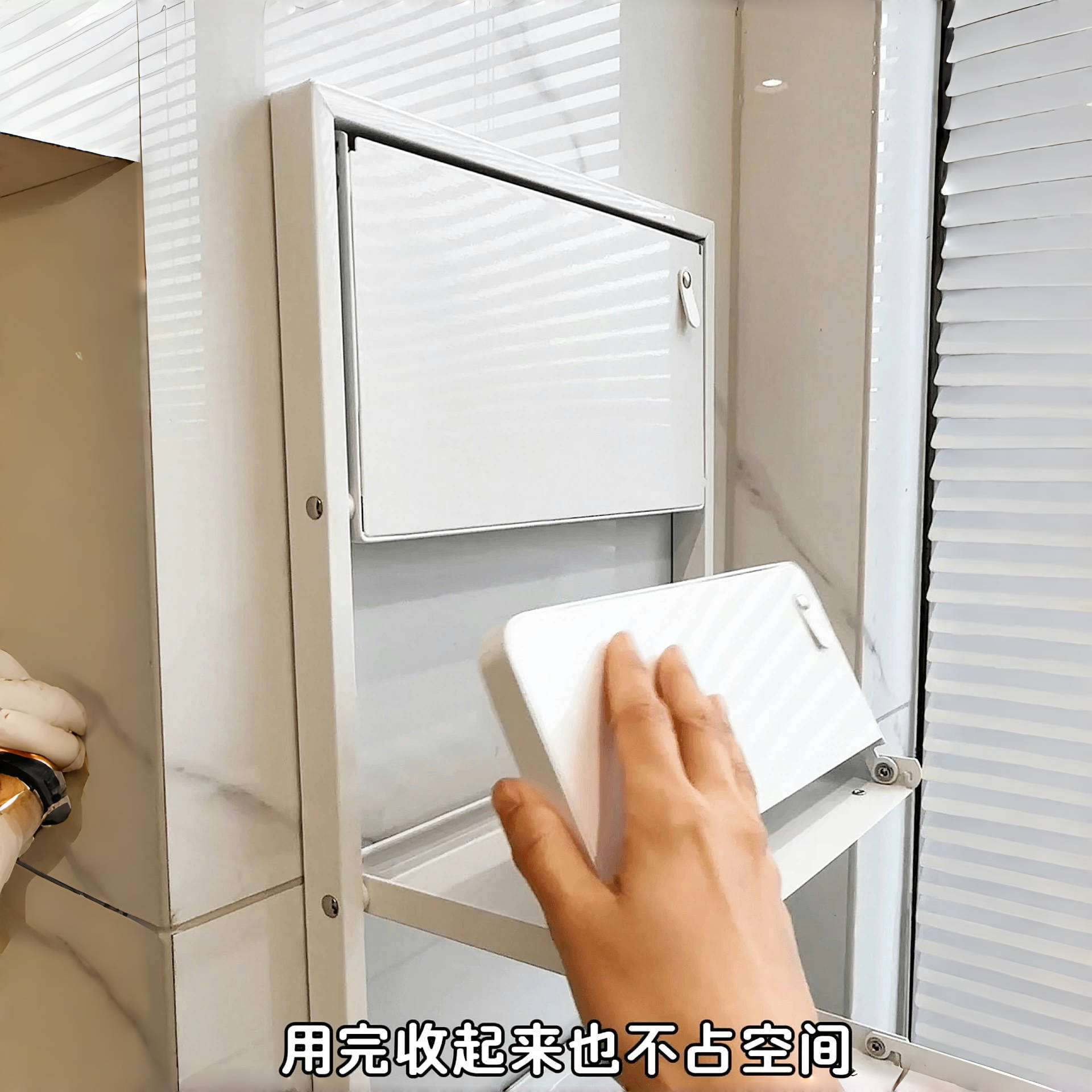 Placa de platos plegable contra la pared para cocina de almacenamiento multifuncional estante de almacenamiento de artículos multicapa de esquinas de condimento tazón de cocina