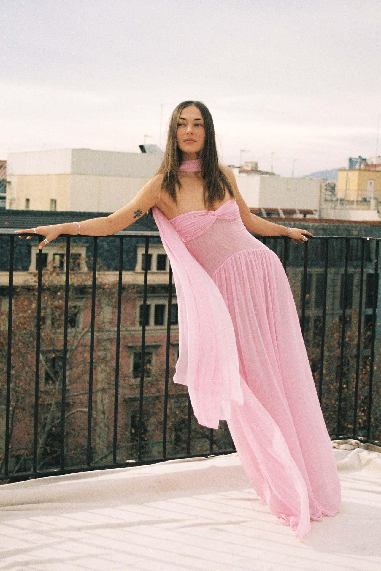 New Arrival Sexy Pure Wind Dress Folded Strapless Tube Top Dress Matching Scarf Slimming Bodycon Party Casual Dinner Dress_ecoleips.com