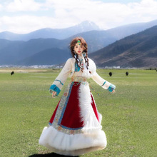 新款藏服藏族服装西藏民族拉萨摄影旅拍网红小清新少女写真藏袍