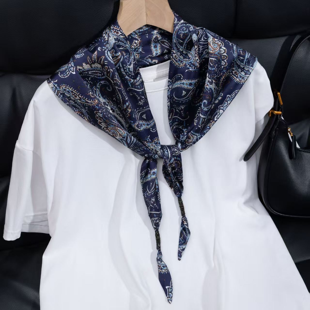 2026 Early Spring New Korean Style Versatile Triangle Scarf, Silk Scarf, Shawl, Outerwear Scarf, Multifunctional Scarf, Hip Scarf for Outfits