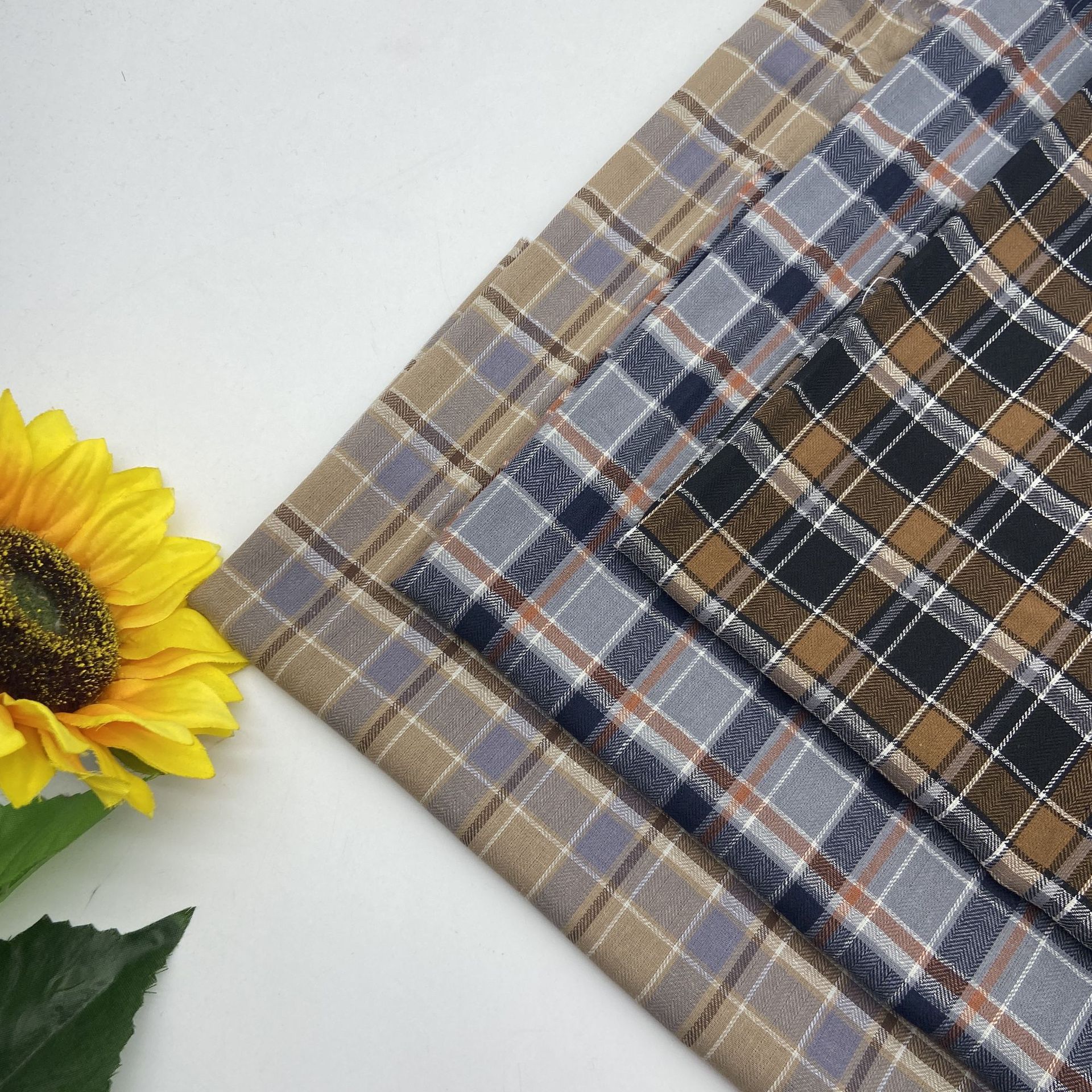 人字纹格子布料男士衬衫童装服装色织面料春夏新款2022