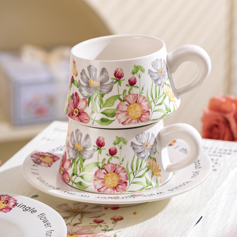 Retro High-End Coffee Cup Set, Hand-Painted Latte Cup and Saucer, Birthday Gift for Girls, Souvenir Gift, Thoughtful Gift