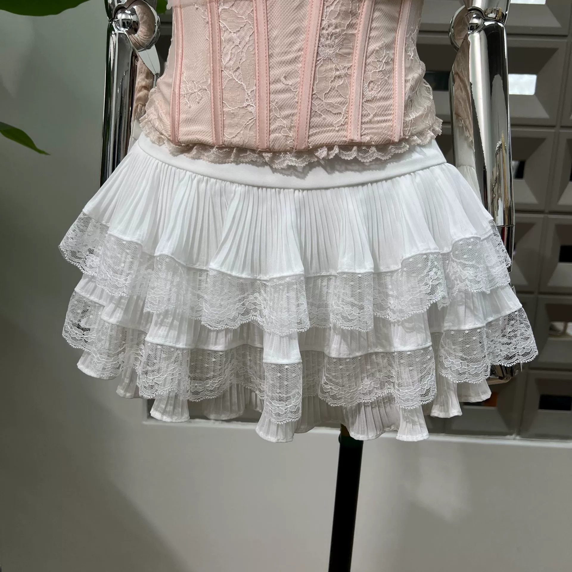 Sexy mini-skirt for princess, fitted brace, slip dress, belt, European style