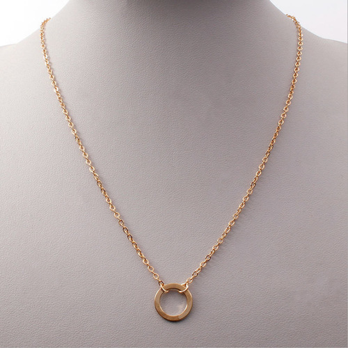 Small circle clavicle chain pendant, simple short versatile necklace for women, fashionable and sweet Japanese and Korean accessories wholesale