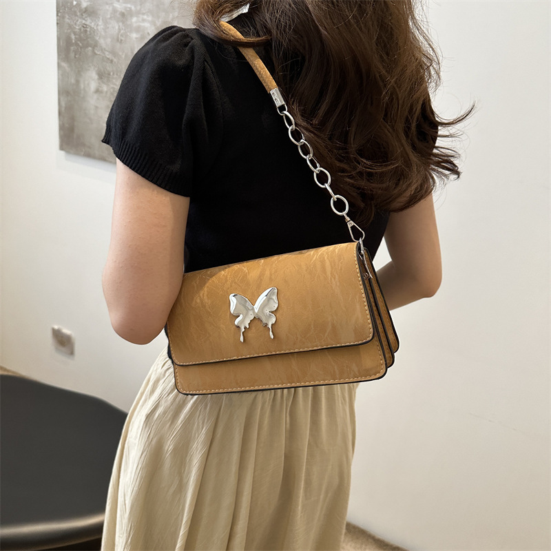 Bolso de cadena de diamond para mujeres 2024 primavera nueva bolsa cuadrada de bordado de alto valor de estilo estilo extranjero simple bolso de hombro