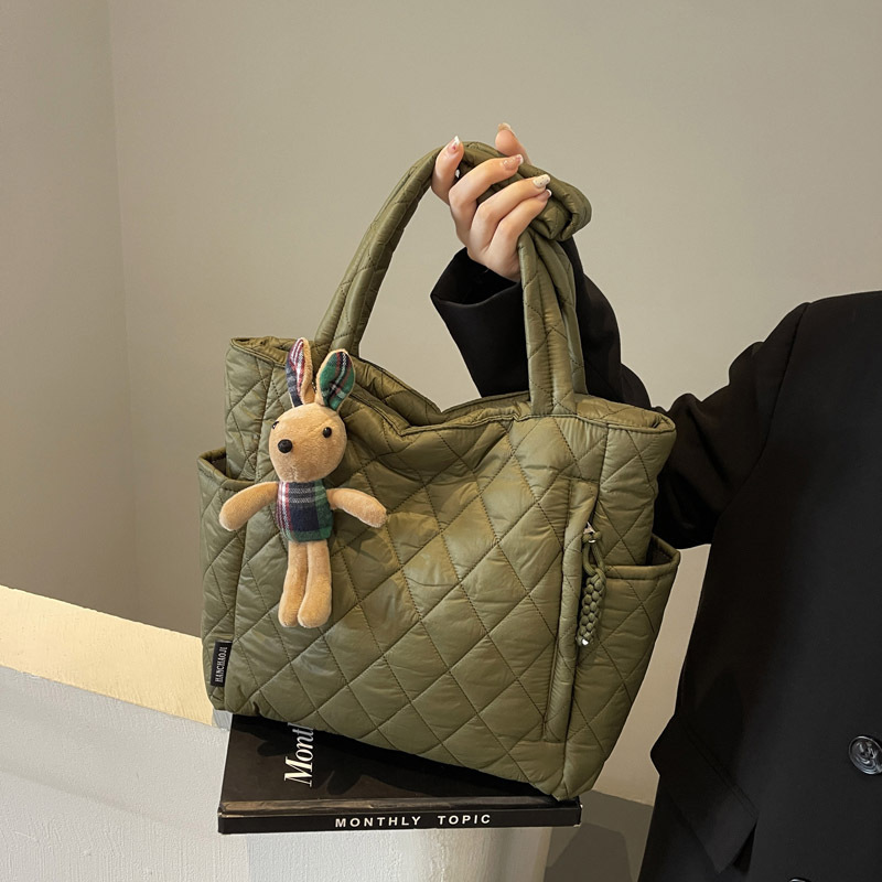 秋冬棉服包包新大容量通勤包女上课手提托特包韩版时尚单肩斜挎包