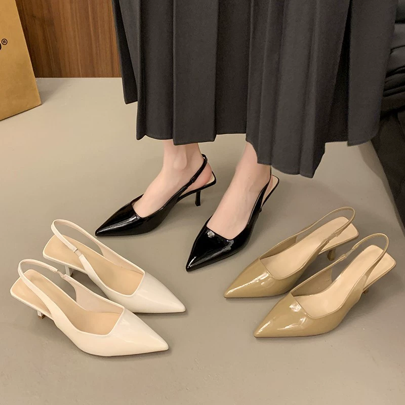 2025 весна и лето новые французские модные туфли на высоком каблуке лакированная кожа заостренные женские сандалии