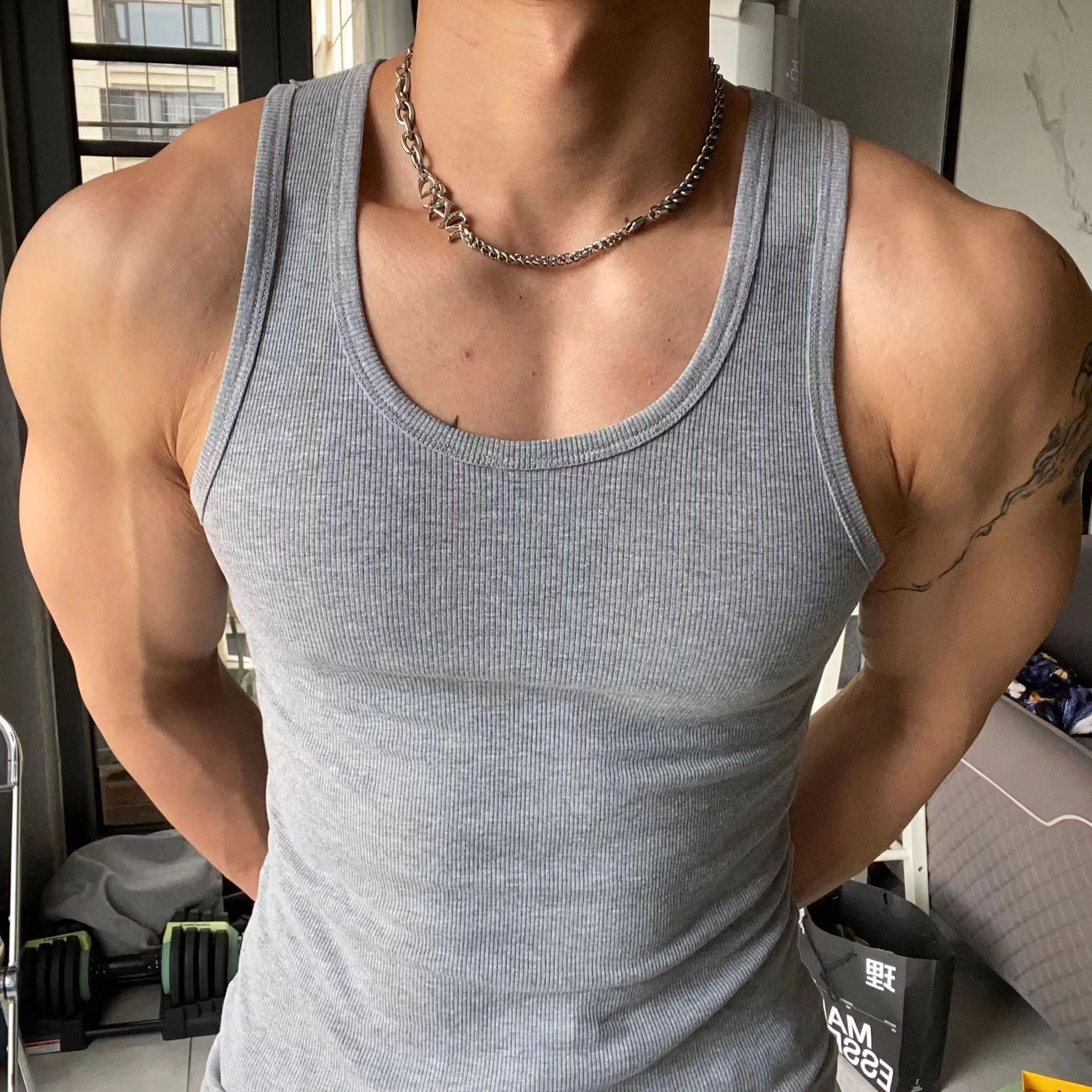 Hielo grueso hilo delgado elástico chaleco deportivo de fitness hombre cuello redondo tamaño grande entrenamiento muscular seco rápido transpirable