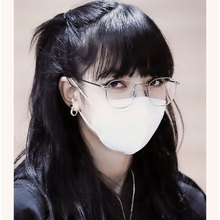 Lisa���ڼ�����R�͹ňA���ҕ�r������ͬ��Ůȫ�����R���lF31015