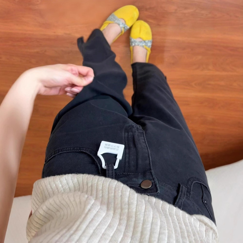 Summer Thin Soft Denim Jeans Plus Size for Women, Slimming Black Ice Silk Pants for Petite Figures, Cropped Straight-Leg Pants