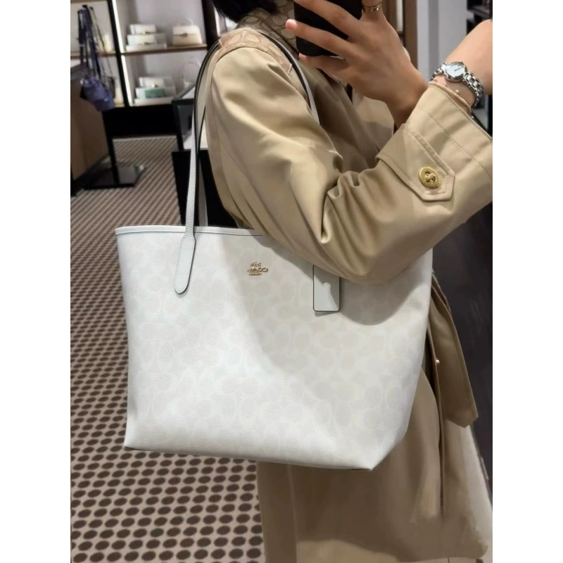 Capacious shopping bag, one-shoulder bag