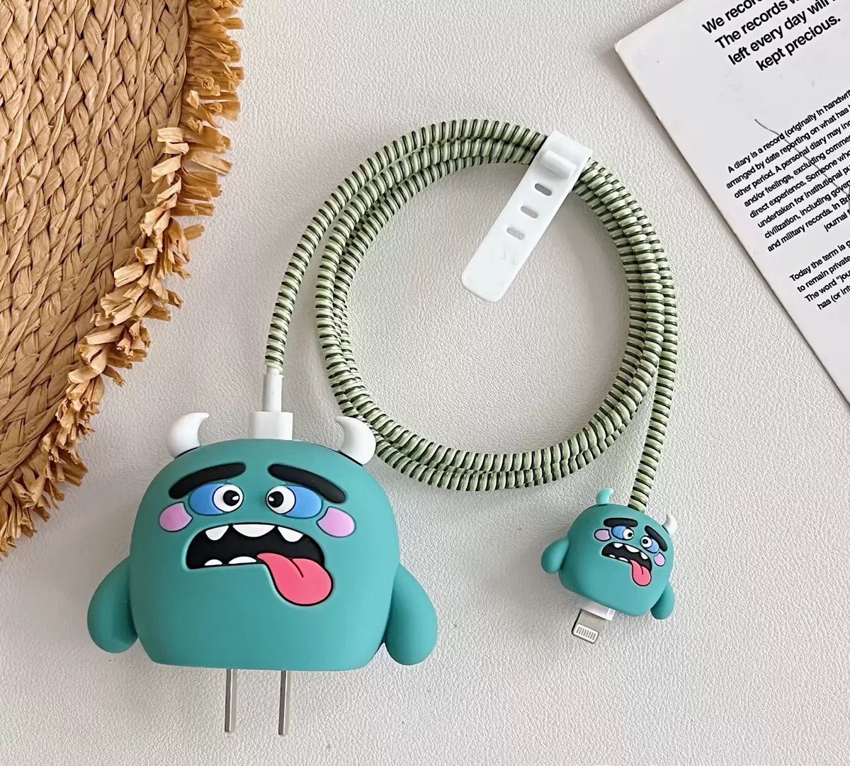 2023 nuevo cargador de dibujos animados cubierta protectora adecuada para Apple carga rápida cabeza 18/20W estándar europeo estándar americano aplicable image 174