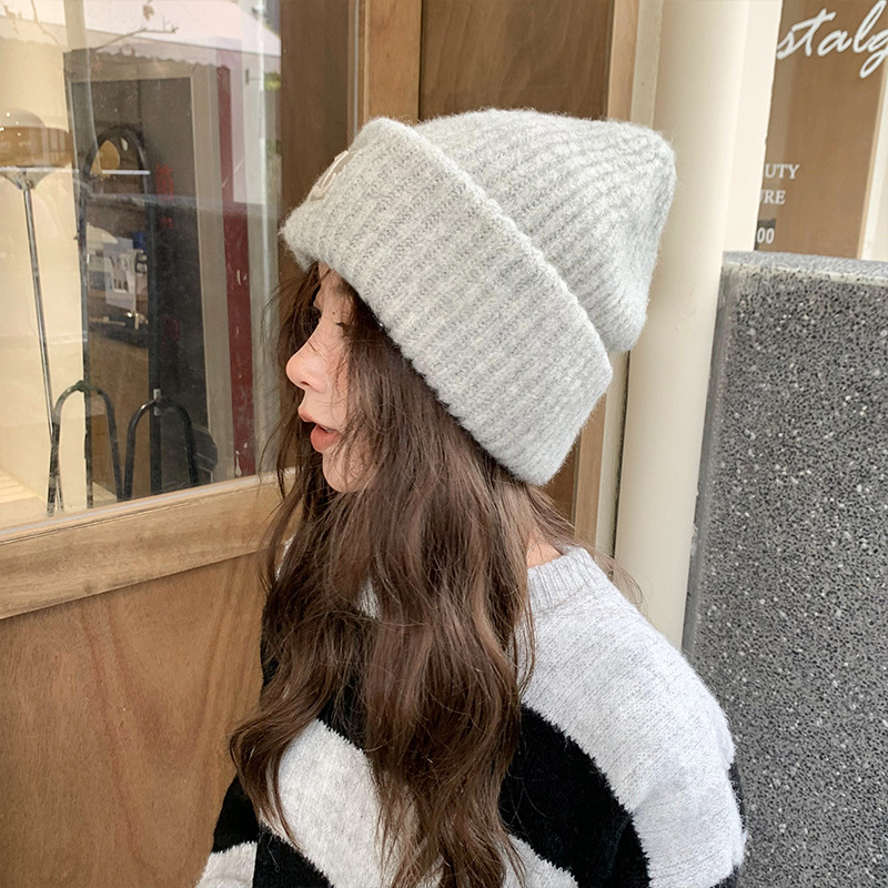 회색