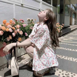 2026年夏季日系甜美小众印花宽松短袖衬衫上衣学生衬衣女防晒开衫