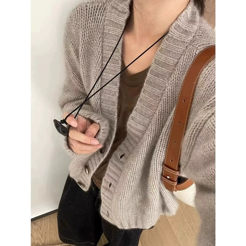 European V-Neck Knitted Cardigan Women's 100 Wool Sweater Thickened Autumn and Winter Loose Lazy Style Cashmere Sweater All-match Jacket
