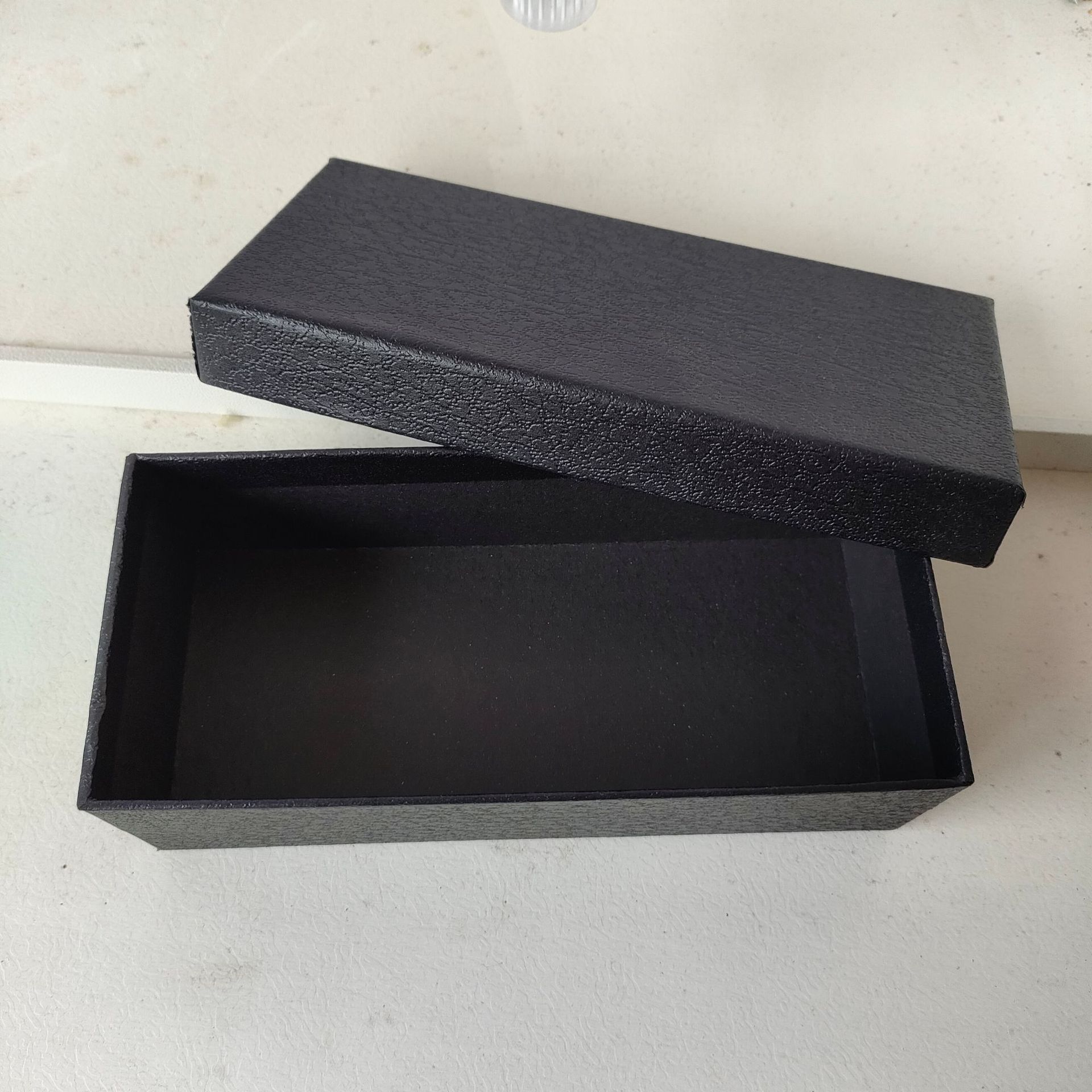 Caja de cartón blanco Oxford Zipper Glass Case PVC Botón Caja de gancho Caja de gafas de sol resistente a la compresión Accesorios de caja plegable 1