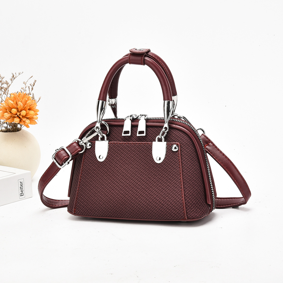 2025 nuevo estilo temperamento bolso de mujer bolso grande bolso de hombro de mujer salvaje otoño e invierno versión coreana de moda mensajero de moda mujer