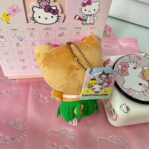 Cartoon internet celebrity KT series grass skirt KT keychain pendant doll girl backpack jewelry small doll wholesale