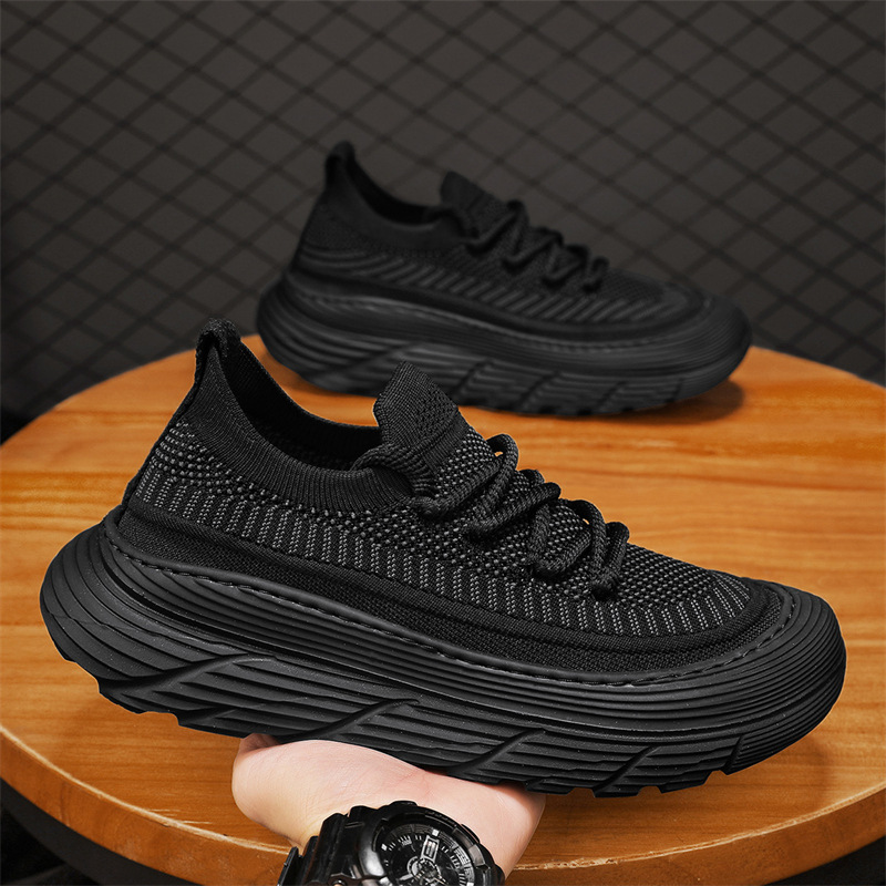 2026 Spring Men's Casual Shoes New Flyknit Versatile Casual Simple Breathable Slip-On Sports Mesh Shoes Trendy
