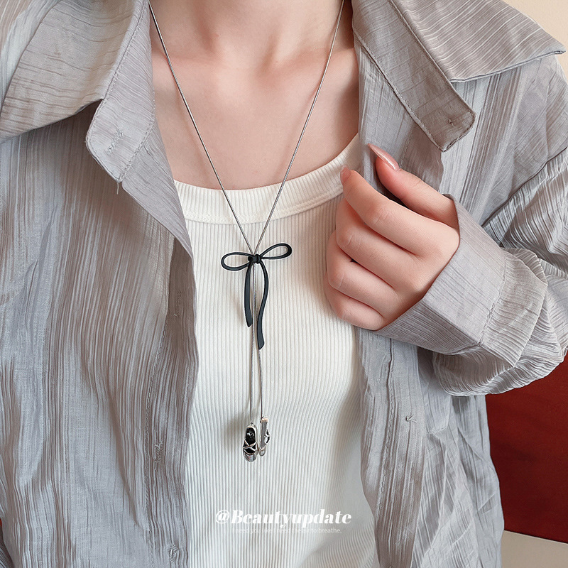 Zapatos de ballet con lazo, collar colgante, diseño de personalidad simple coreano, cadena de clavícula, sentido de alta calidad, nuevo estilo, mujer