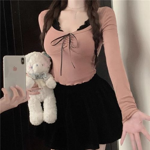 Handcrafted, sweet-and-spicy girl-style design—halter-neck, waist-slimming, long-sleeved T-shirt for women—short bottoming top.