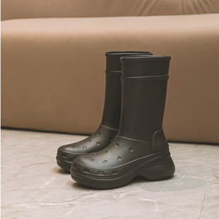 Four Seasons Solid Color High Barrel Slip-on Snow Boots Shit-on One-piece Waterproof Rain Boots