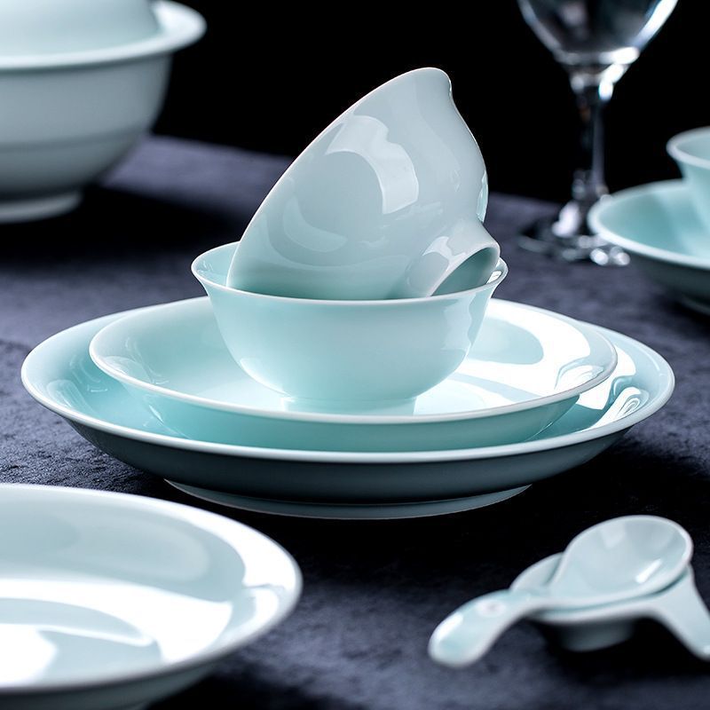 Jingdezhen Bowl and Plate Set for Gift-Giving, DIY Household Combination Underglaze Colored Ceramic Tableware, Modern Chinese-Style Celadon Porcelain Bowl Jingdezhen Bowl and Plate Set for Gift-Giving, DIY Household Combination Underglaze Colored Ceramic Tableware, Modern Chinese-Style Celadon Porcelain Bowl