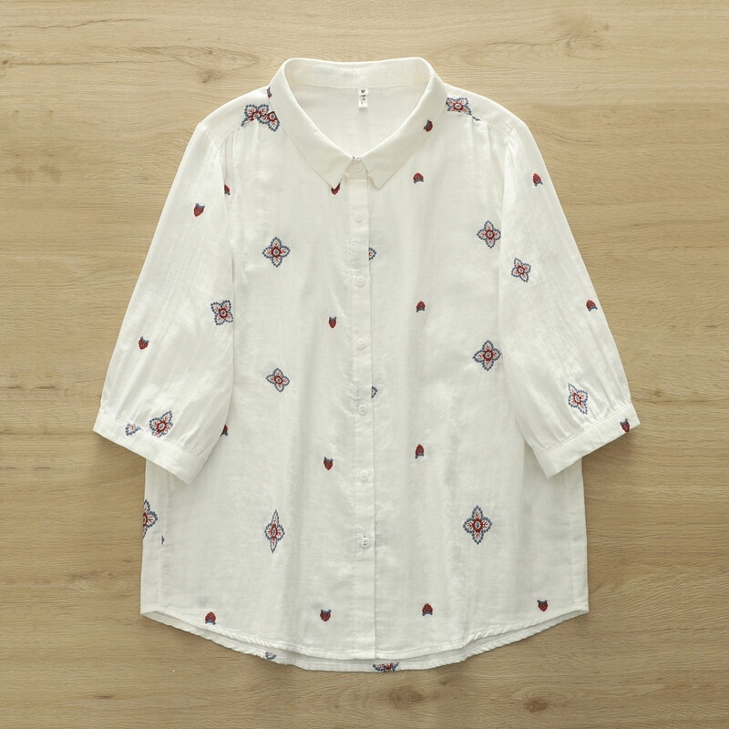 Summer New Style Cartoon Strawberry Embroidery Double-Layer Gauze Women's Top Short-Sleeved Shirt Cardigan Wholesale Trend Summer New Style Cartoon Strawberry Embroidery Double-Layer Gauze Women's Top Short-Sleeved Shirt Cardigan Wholesale Trend