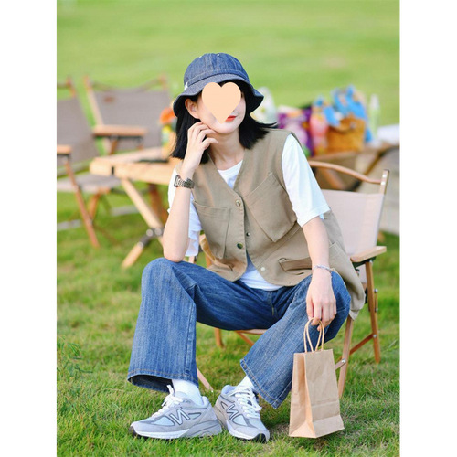 Casual Double-Breasted Vest for Women, Summer Thin Outerwear: Loose-Fit Sleeveless Waistcoat, Utility-Style Tank Top, and Lightweight Jacket