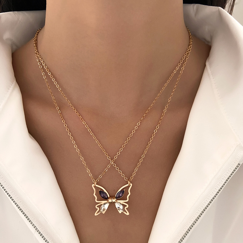 Simple Style Butterfly Alloy Plating Hollow Out Inlay Rhinestones Women's Pendant Necklace Long Necklace display picture 2