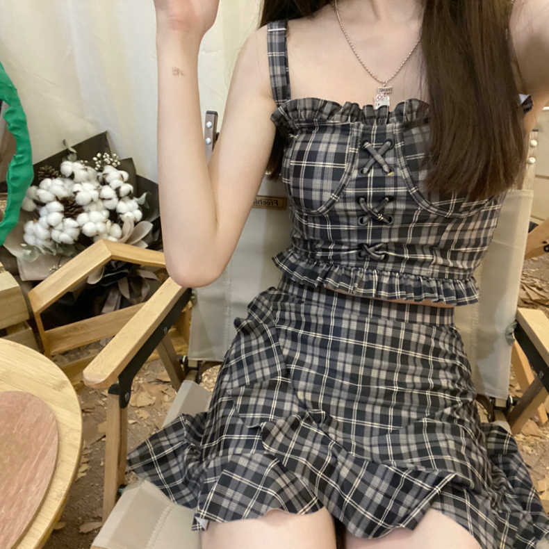 Swimsuit women's strap split two-piece swimsuit girl retro plaid swimsuit conservative slim professional swimsuit wholesale