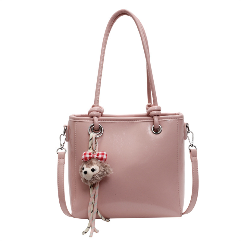 Bolso de hombro universal super caliente para mujeres 2025, nuevo diseño de moda, bolso de mano de alta calidad, bolso de cubo de agua.