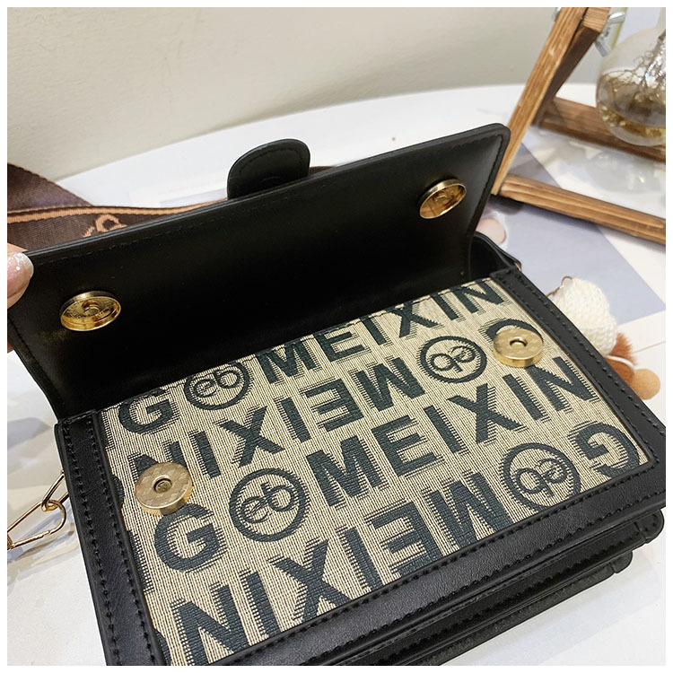 Borsa a tracolla piccola quadrata donna design classico niche_voghion.com