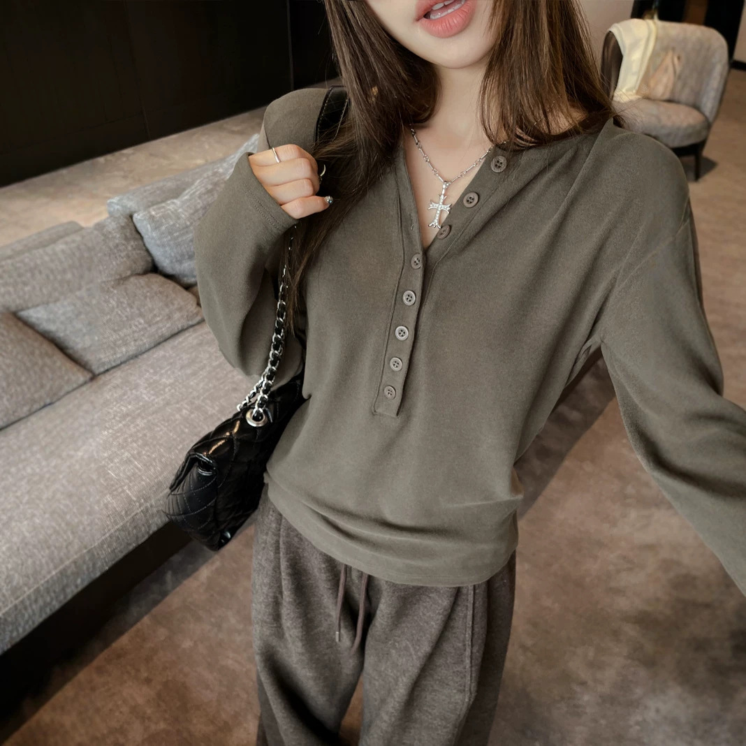 Korean-style early autumn moss green loose-fitting simple button long-sleeve women's t-shirt, solid color, versatile, slimming, high-end base top