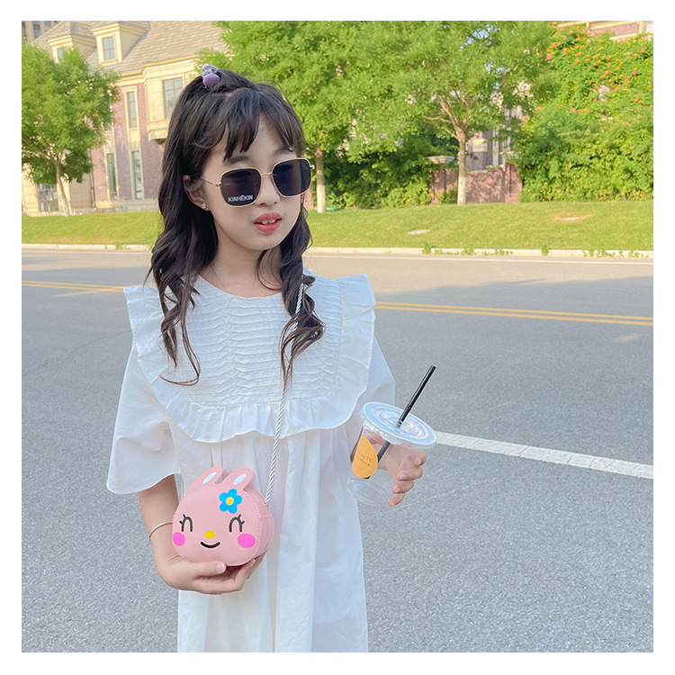 109g Weight Polyester Lining Material Zipper Closure Type Single Shoulder Strap Strap Type Crossbody Bag Bags Type Holiday, Daily Occasion PVC Material Anti-theft Function Animal Pattern All Seasons Season Women's Gender Cute Style Round Shape Medium Size Women's Medium PVC Animal Cute Round Zipper Crossbody Bag 8