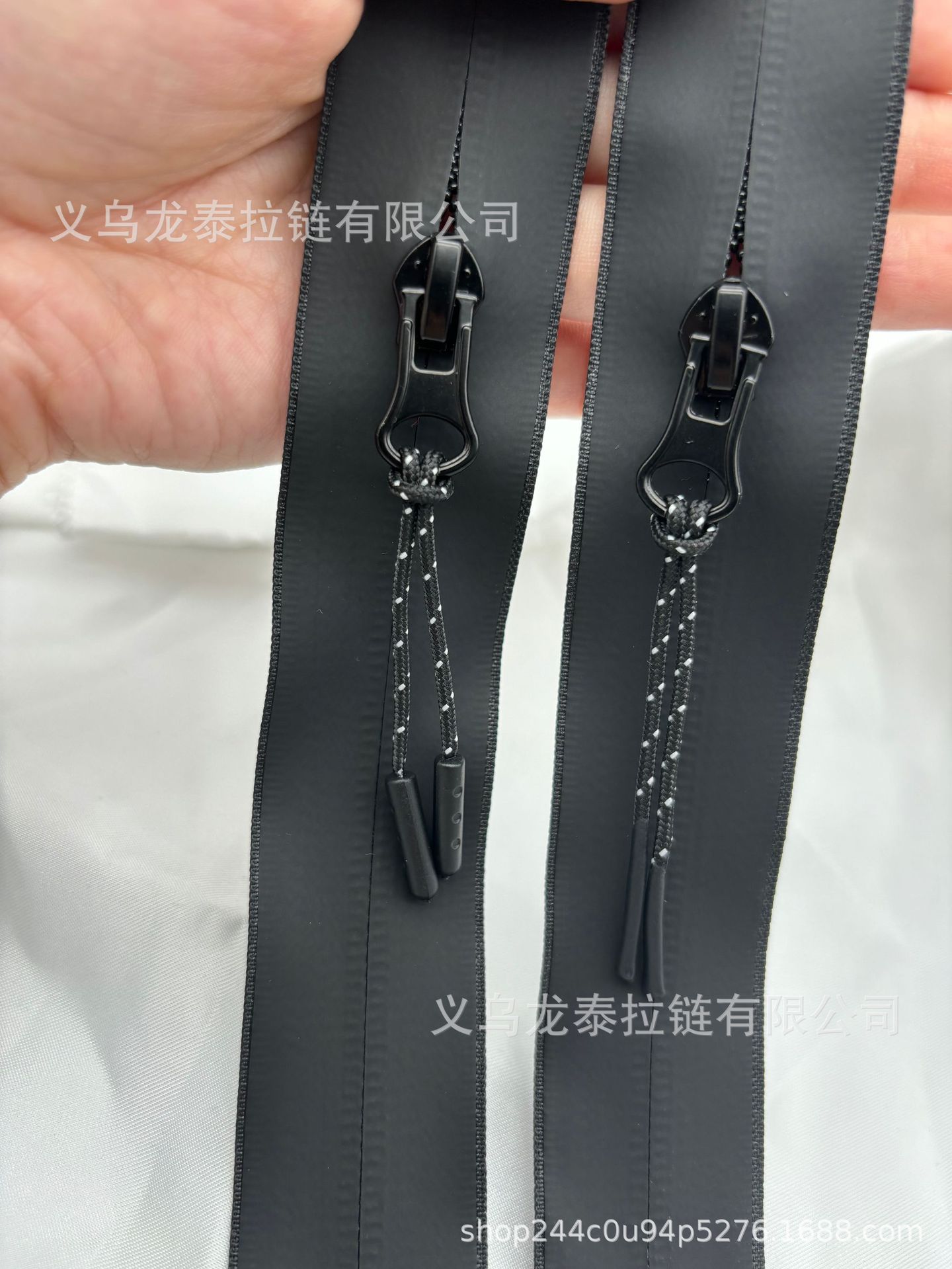 拉绳黑点IMG_3433