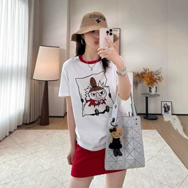 女式针织衫;连衣裙;女式羊毛衫