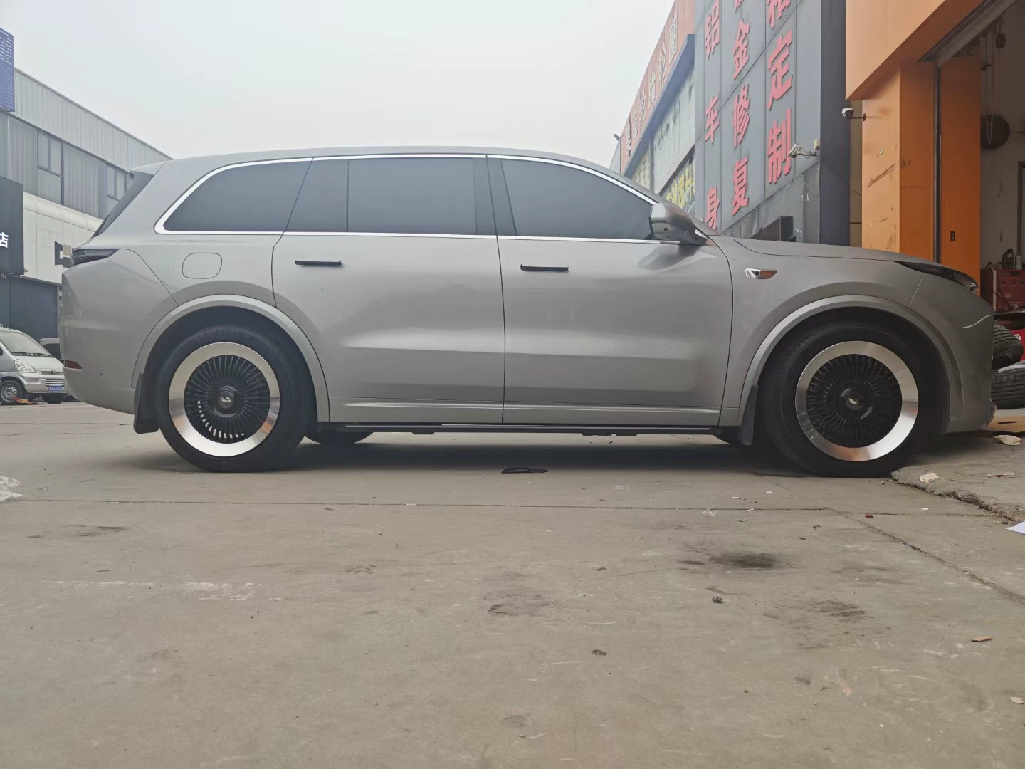 Подходит для 21-дюйма, 22-дюйма, 23-дюйма Land Rover Range Rover NIO ES8ET7 Ideal L9L8L7 Интернет-знаменитость литьевая колесική общая контроль