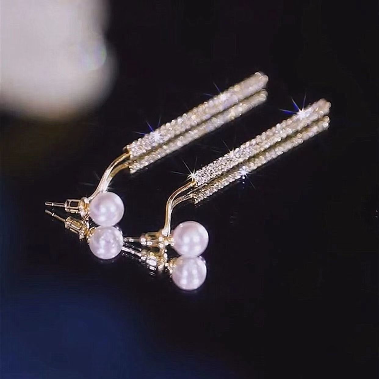South Korea Elegant Exquisite Pearl Full Diamond Long Light Luxury Tassel Earrings Round Face Slimming Full Diamond Earrings