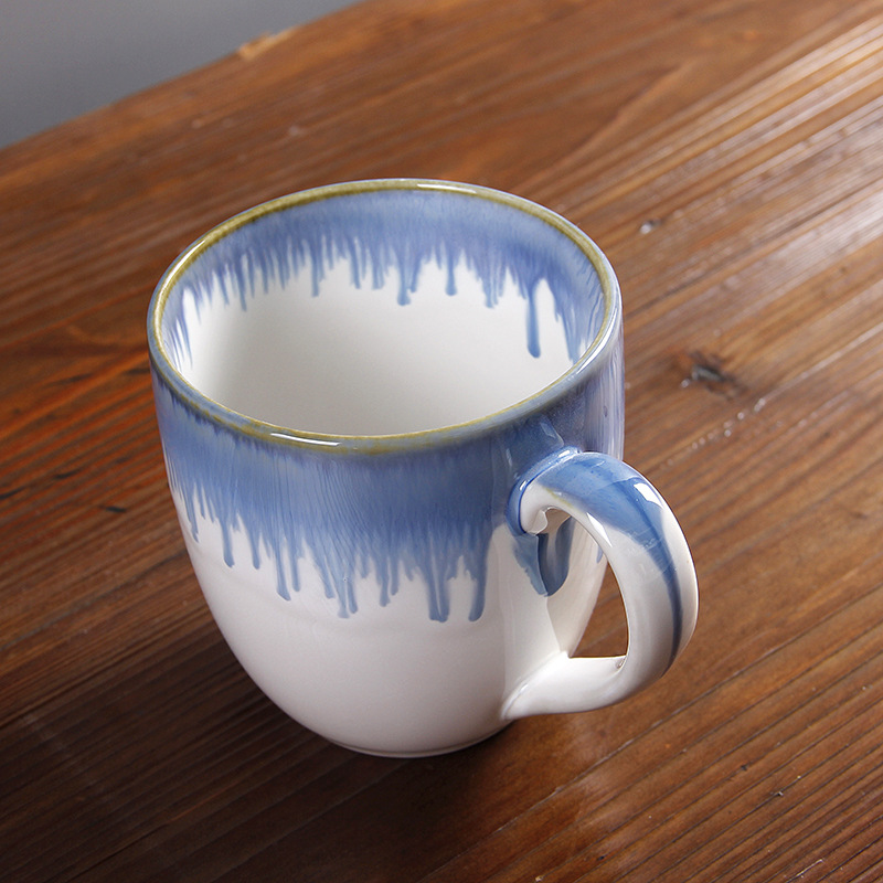 Taza de agua doméstica de comercio exterior de taza de agua de cerámica personal creativa taza de té de agua azul horno de agua encanto taza de cambio