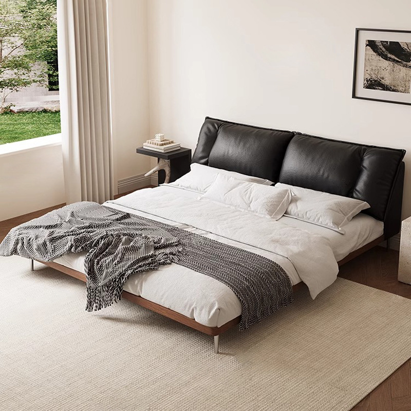 Cama de cuero de madera maciza minimalista italiana, cama de cama principal, cuero de vaca, cama doble retro, madera de cera blanca, muebles de cama de boda medieval