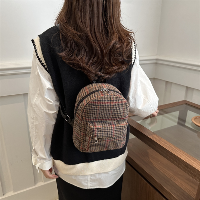 2024 invierno nuevo estilo versátil este año popular bolsas casuales de alta calidad, nicho, mochila de moda de mujer