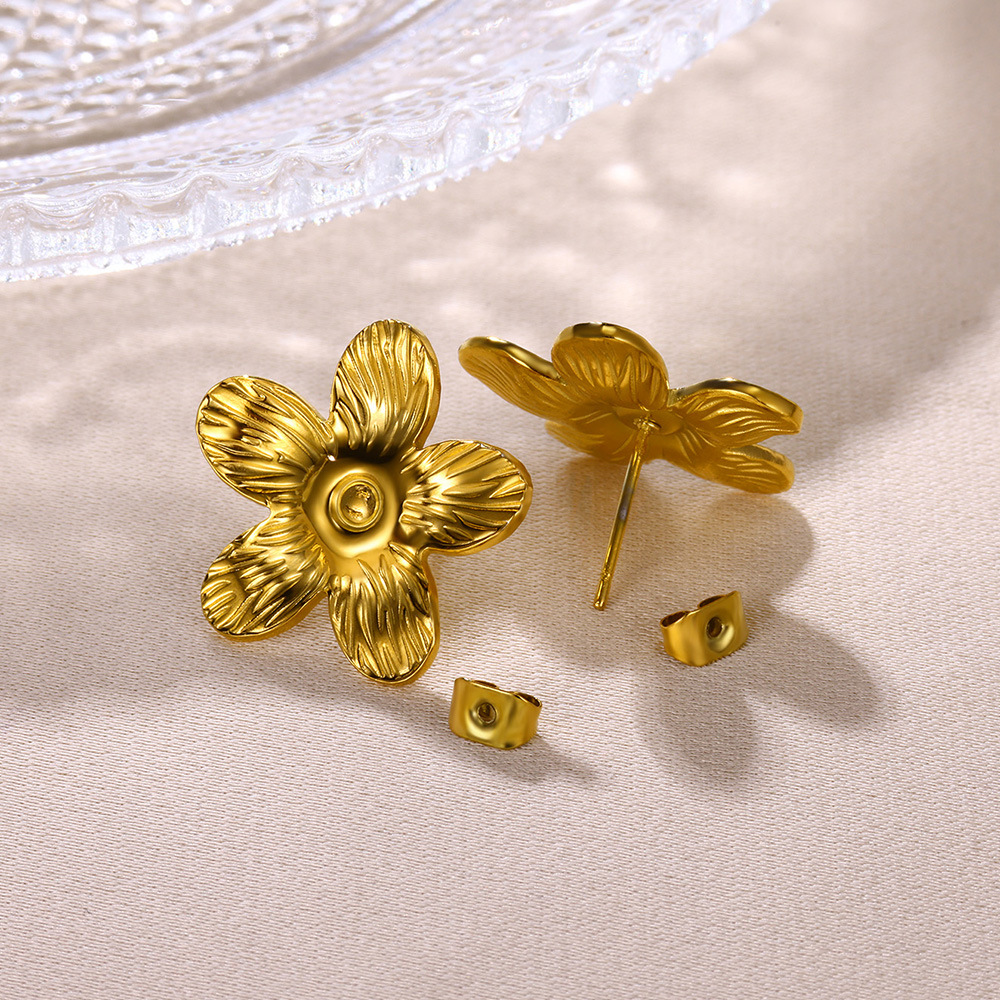 13g Weight 0.03µm-0.05µm Gold Plating Thickness PVD Coated Gold Plating Process 304 Stainless Steel Ear Needle Material Real Gold Plated Plating Material Stone-Free Inlay Material Ear Studs Classification 18K Gold Plating Color 1 Pair Quantity Daily Occasion 304 Stainless Steel Material Shamrock, Flower Pattern Women's Gender Vintage Style Style Waterproof Non Tarnish Craft PVD Coated Real Gold Plated 18K Gold Shamrock Flower 304 Stainless Steel Vintage Style Waterproof Non Tarnish Ear Studs 18