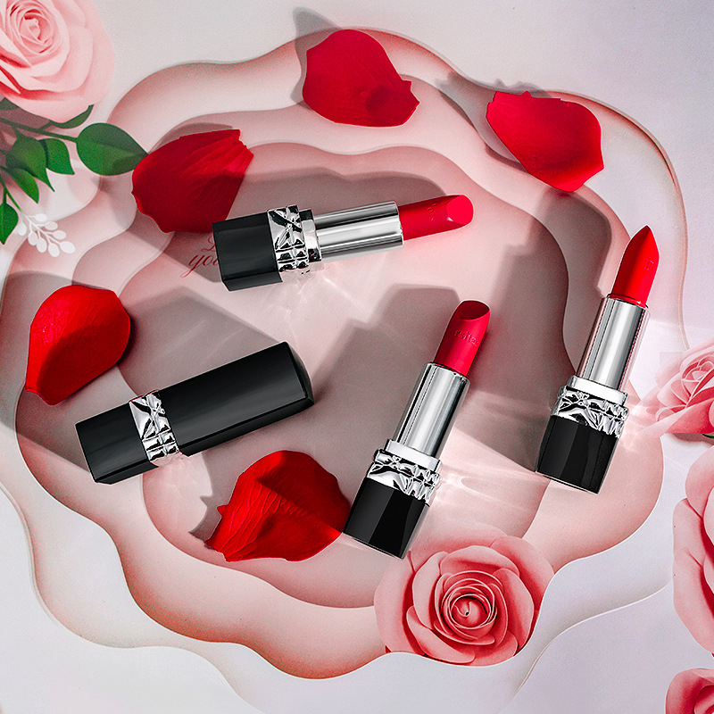 Producto en transmisión en vivo: Lápiz labial Dorsitan/Yafei, mate, hidratante, antiadherente, 999/88, disponible para dropshipping.
