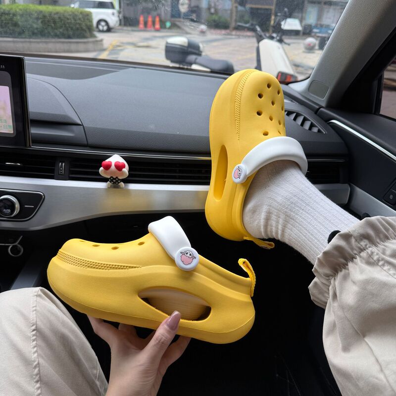 2026 New Thick-Soled Height-Increasing Clogs for Women, Summer Outdoor Non-Slip Breathable Slippers with a Soft Cushioning Feel, Thickened Chef Shoes