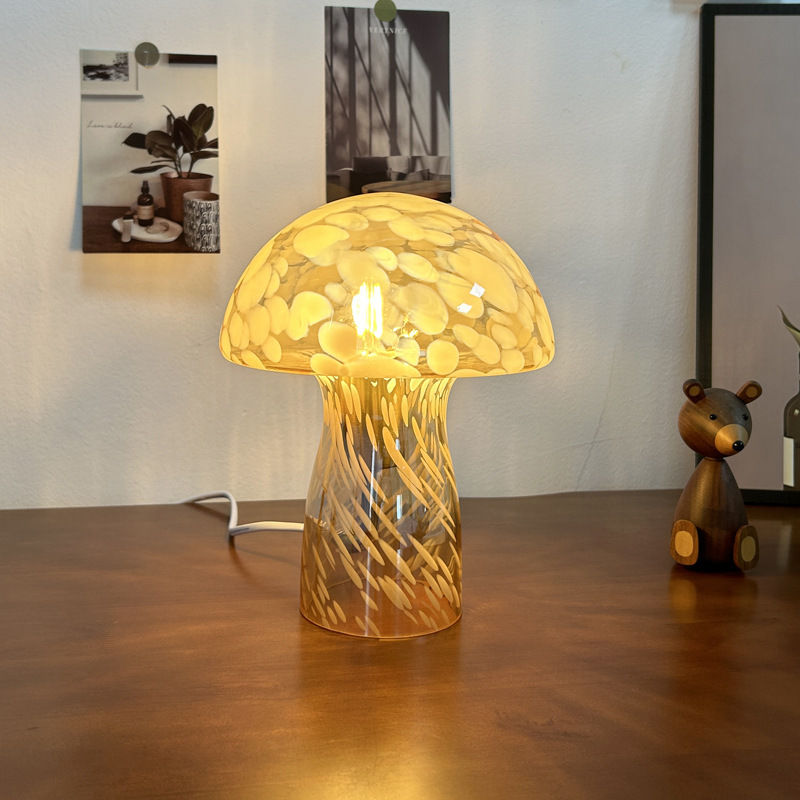 Cross-border new mushroom glass retro table lamp creative decorative atmosphere night lamp Nordic simple bedroom bedside lamp Cross-border new mushroom glass retro table lamp creative decorative atmosphere night lamp Nordic simple bedroom bedside lamp