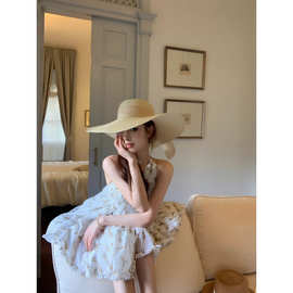 woppei 2026早春浪漫高级感白色绳结印花设计挂脖露背连衣裙女