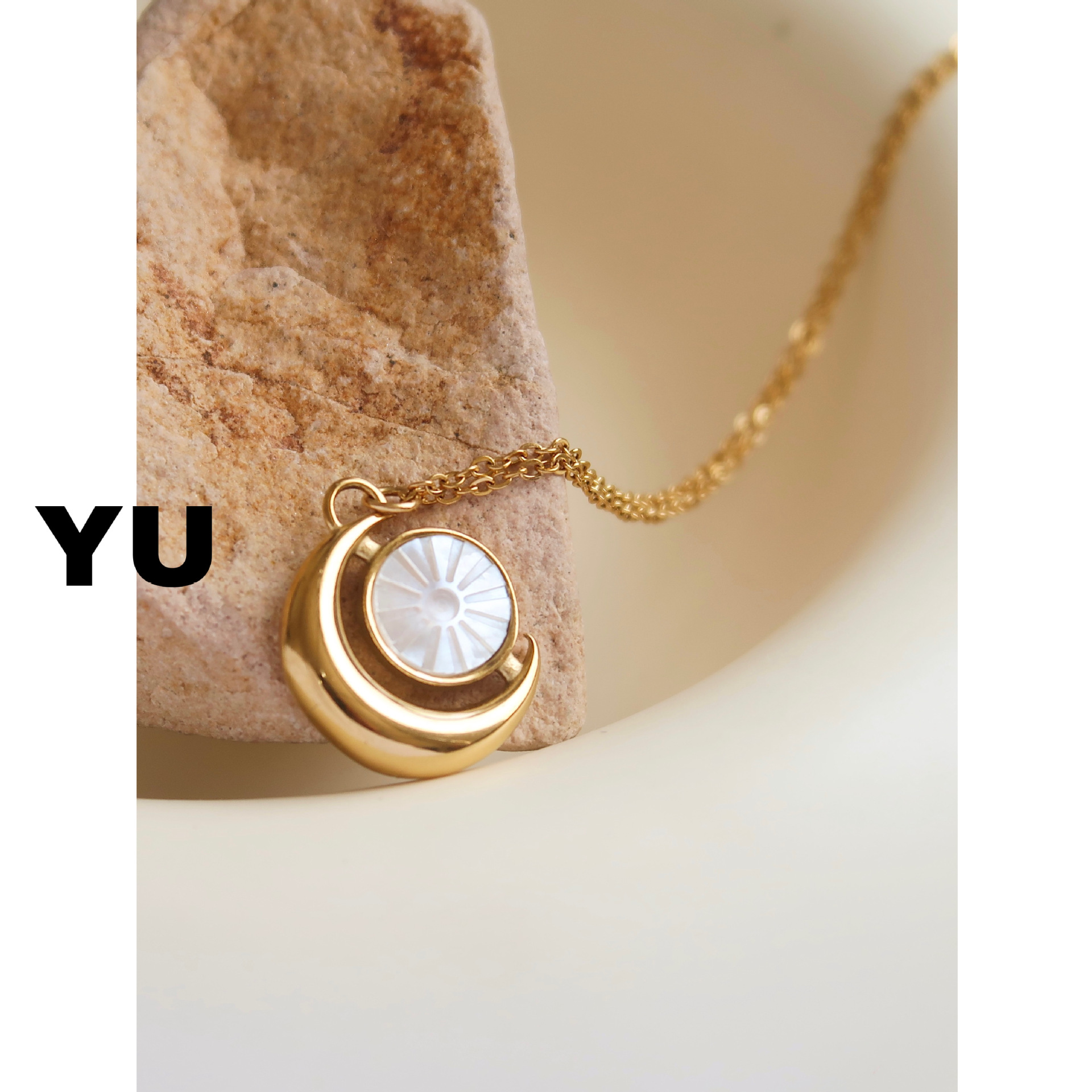 10g Weight Shell Inlay Material Pendant Necklace Classification cable chain Chain Type Titanium Steel Simple Style Moon Plating Inlay Shell Pendant Necklace